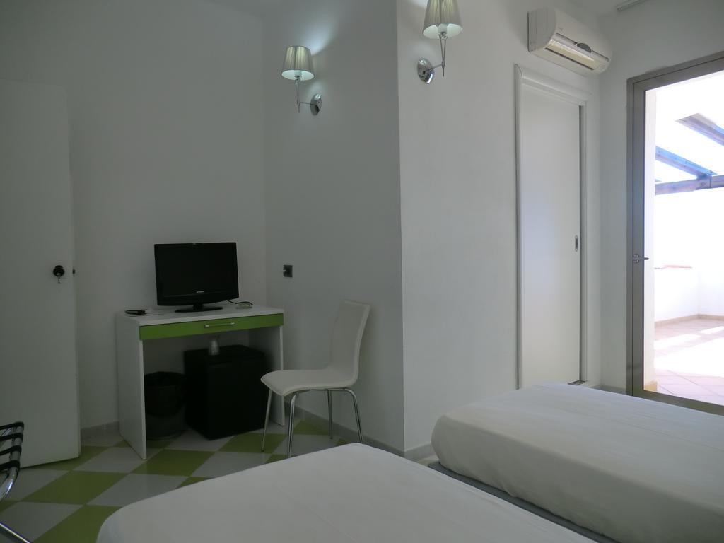 Bed & Breakfast Mediterraneo Mare E Sole