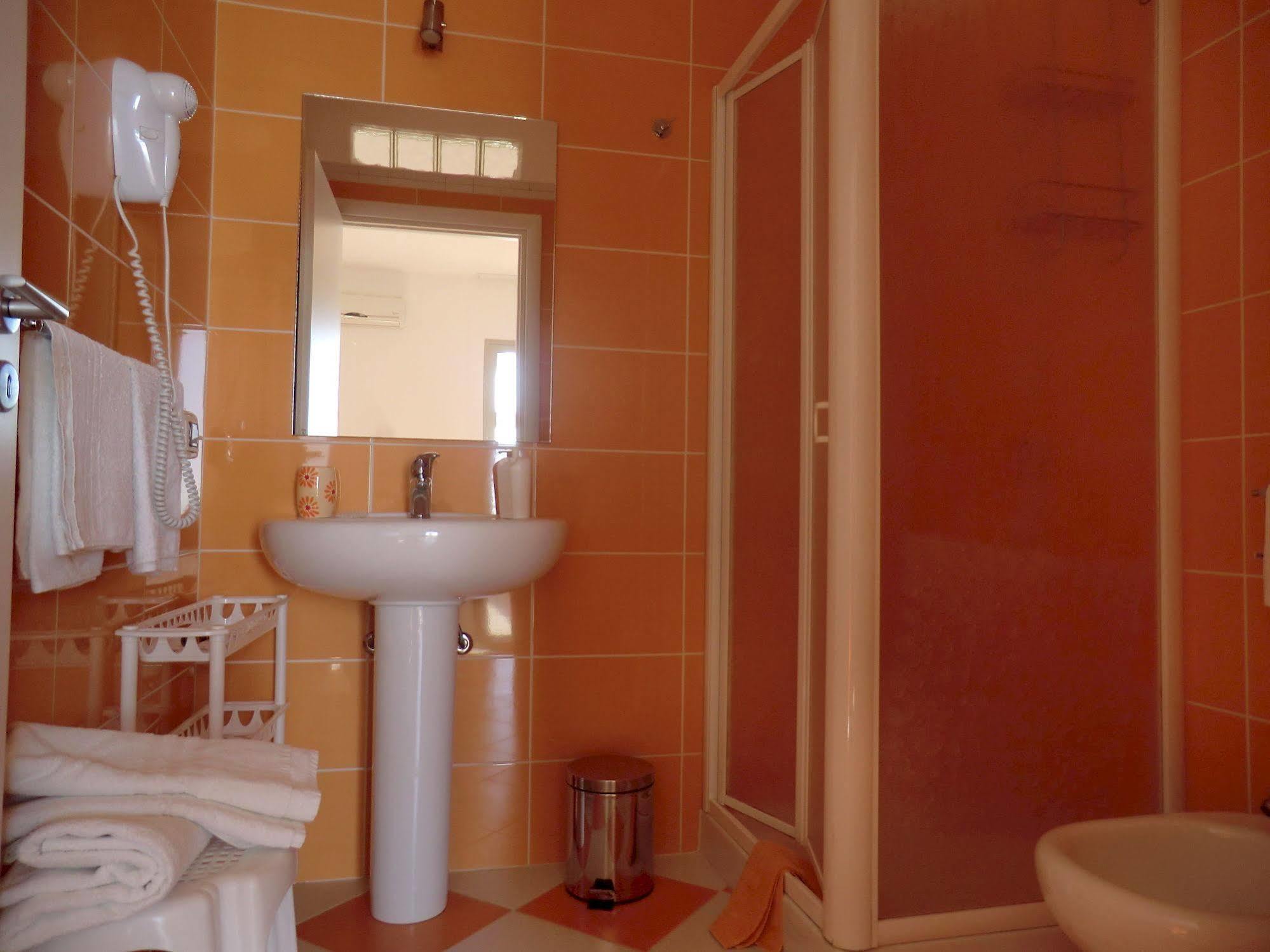 Bed & Breakfast Mediterraneo Mare E Sole