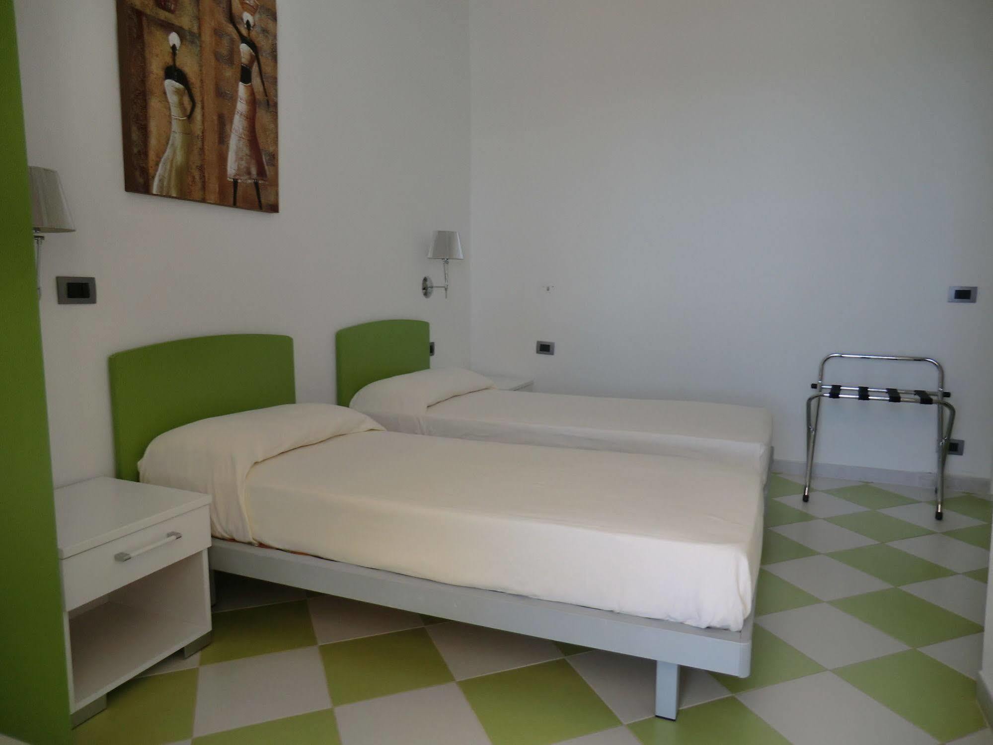 Bed & Breakfast Mediterraneo Mare E Sole Marina di Palma